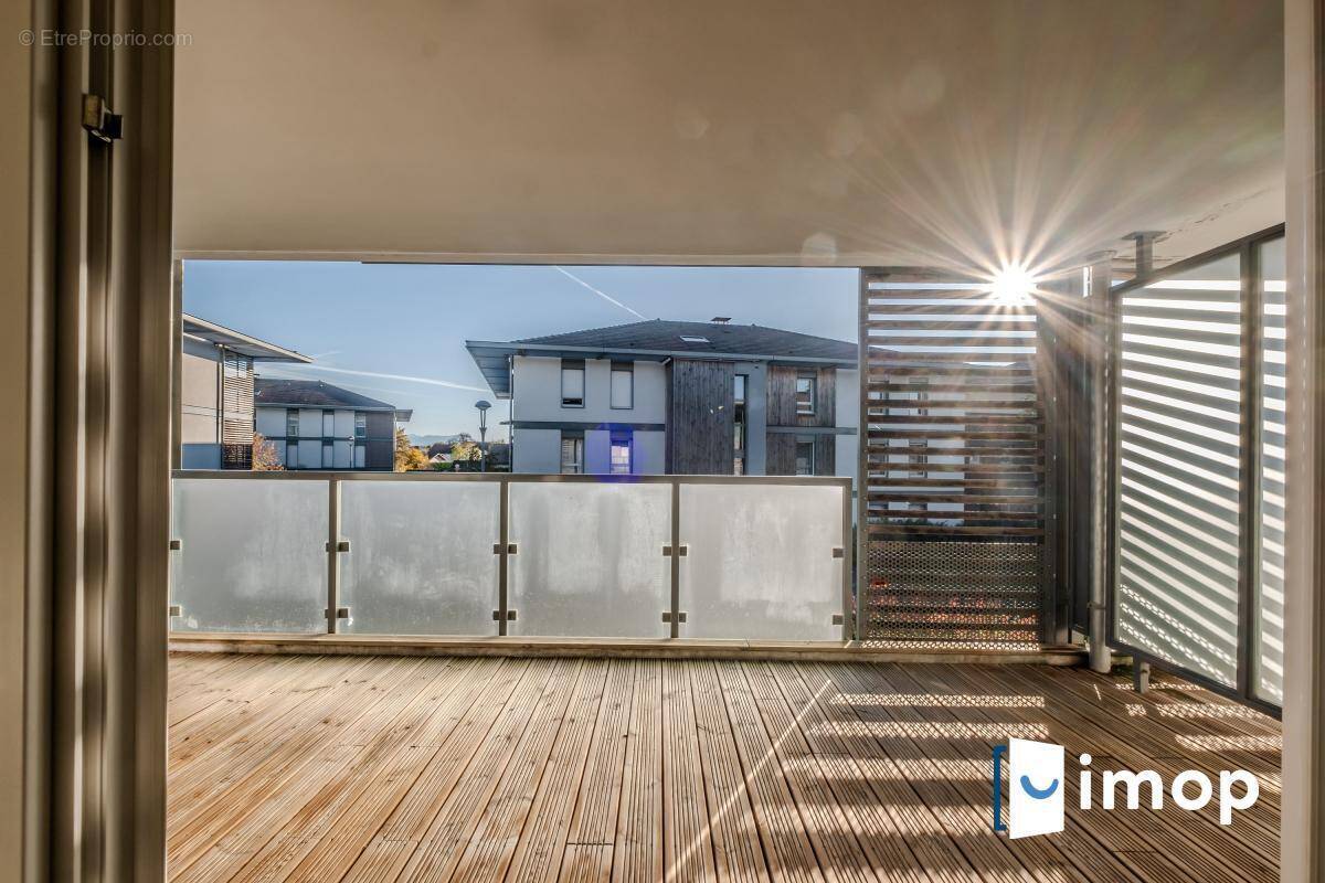 Appartement à CHENS-SUR-LEMAN
