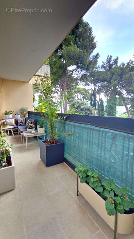 Appartement à LE CANNET