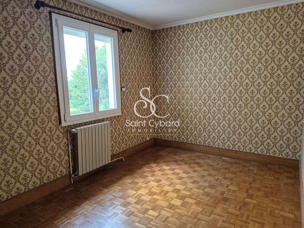 Maison à SAINT-AMANT-DE-BOIXE