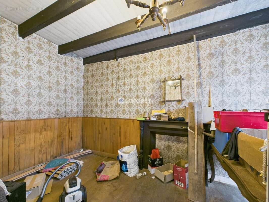 Maison à SAINT-THOIS