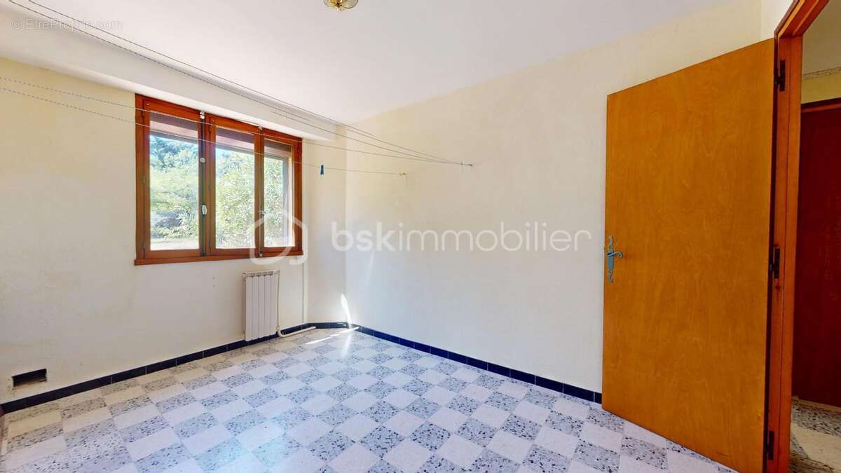 Grande maison divisée en deux logements ou logement + activité pro - photo 18