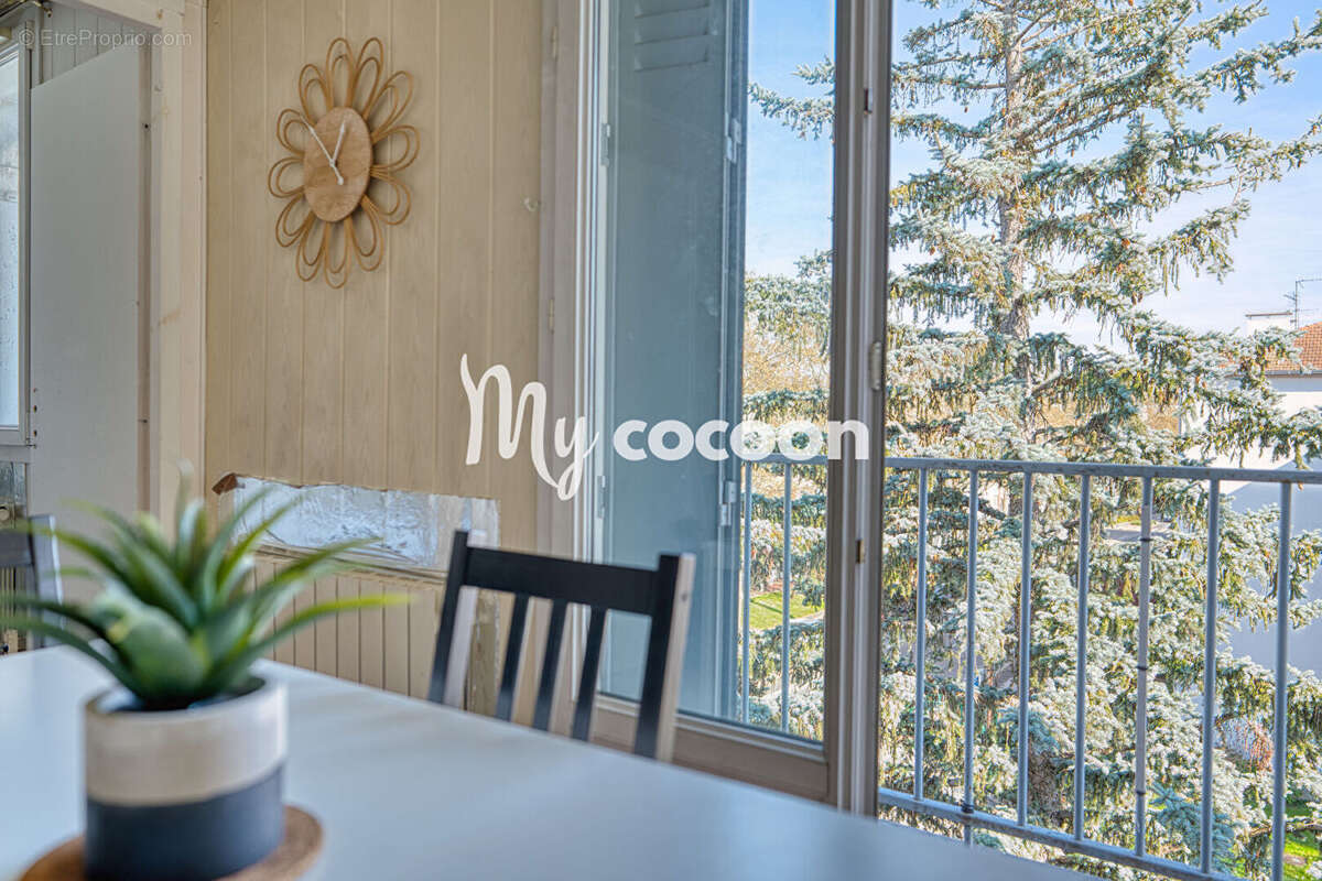 Appartement à LYON-8E