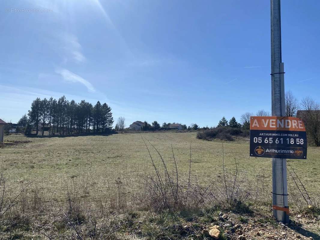 Terrain à SAINT-ANDRE-DE-VEZINES