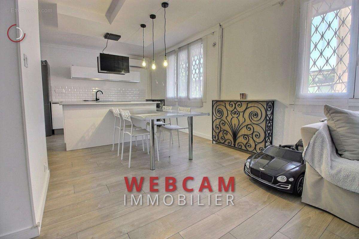 vente appartement 4 Pièce(s) - photo 2