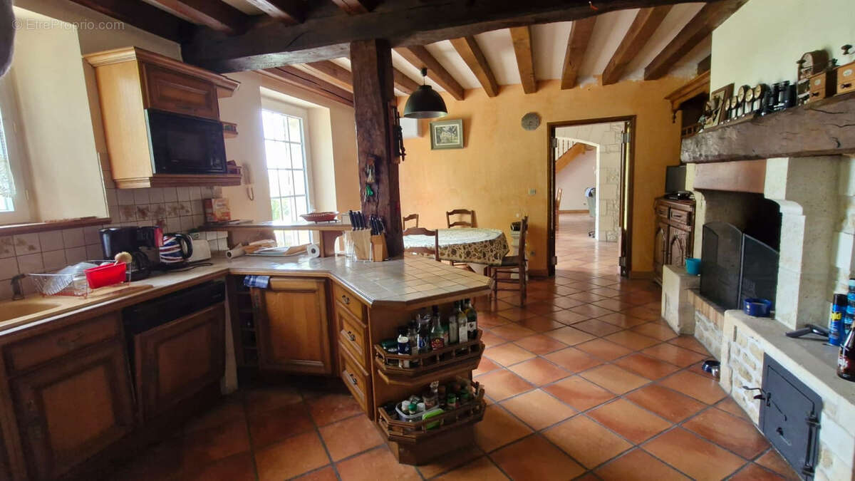 Maison à CHENAC-SAINT-SEURIN-D&#039;UZET