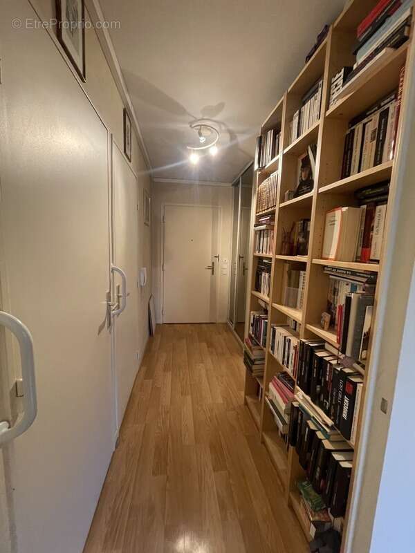 Appartement à LEVALLOIS-PERRET