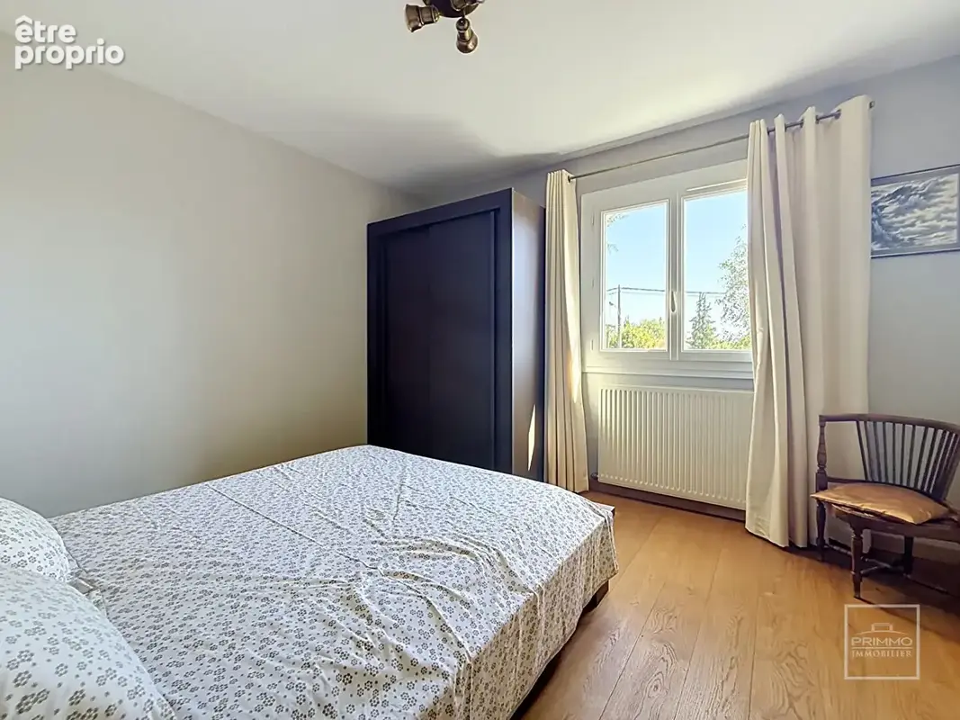 Saint Didier Au Mont D Or maison avec suite parentale de plain pied et jardin clos et plat - photo 8