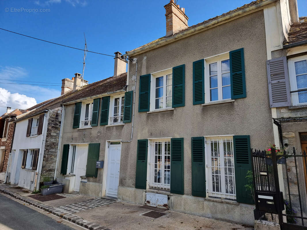 Maison à MOISENAY
