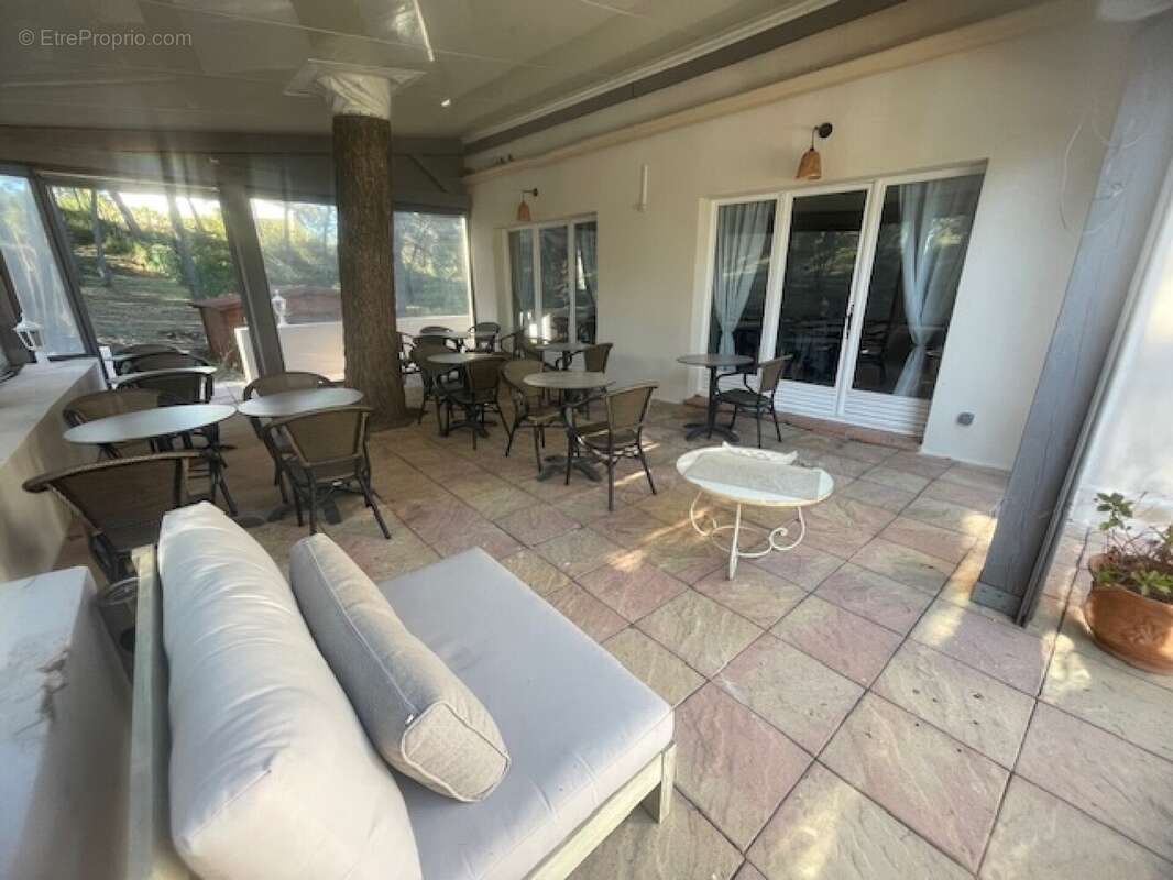 Commerce à AIX-EN-PROVENCE