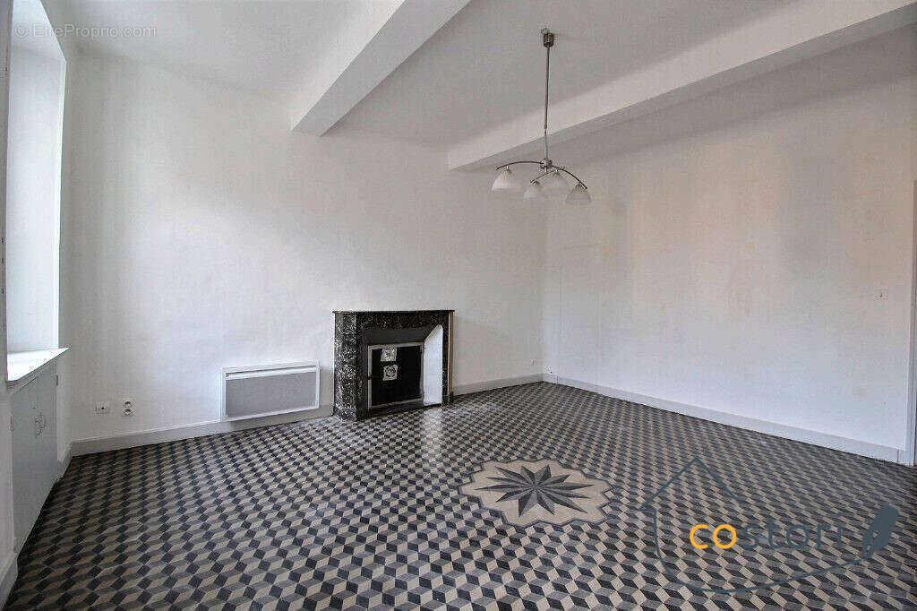 Appartement à TRANS-EN-PROVENCE
