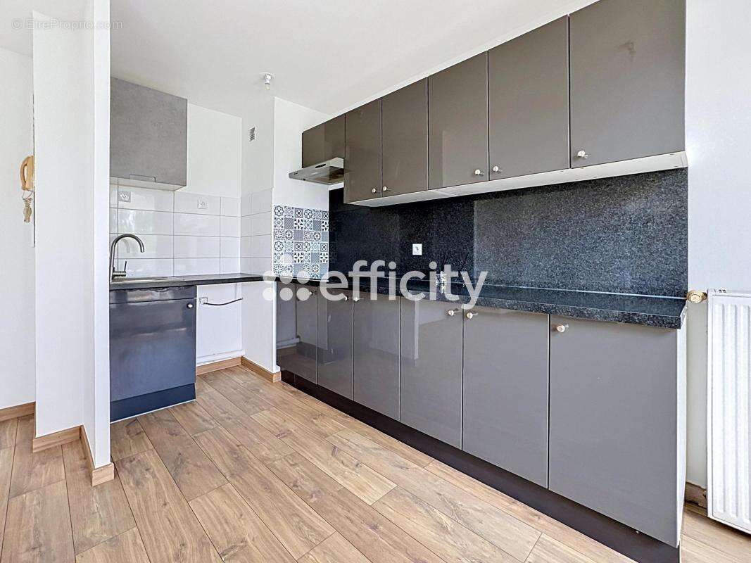 Appartement à LOGNES