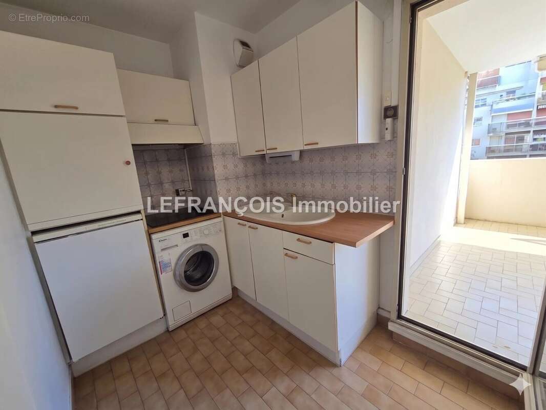 Appartement à LE CANNET