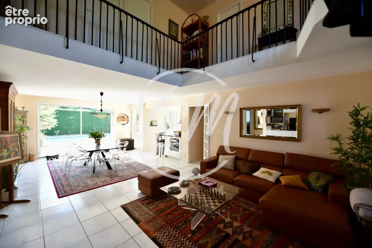 Maison 5 pièces 135 m² à vendre à Ares (33740) - photo 5
