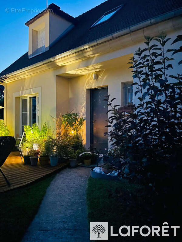 Maison à FONTAINEBLEAU