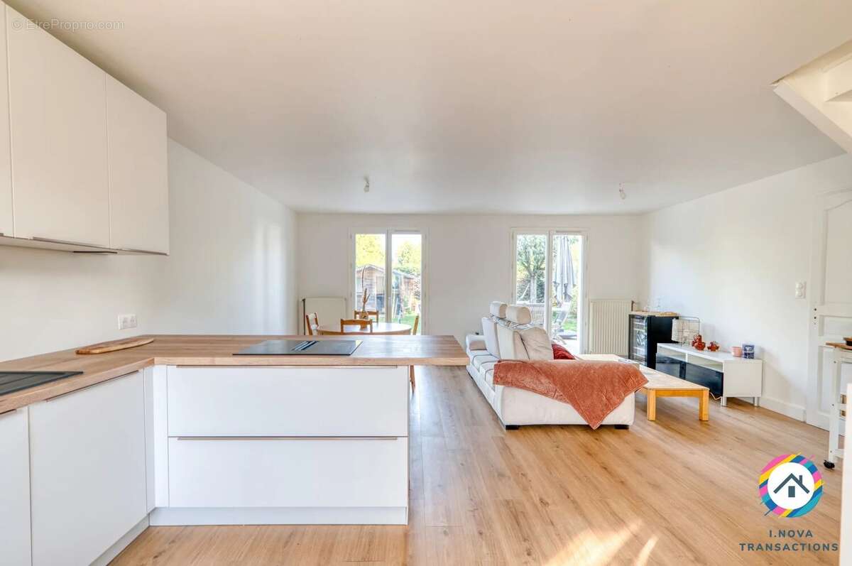 Maison à VILLEFRANCHE-SUR-SAONE