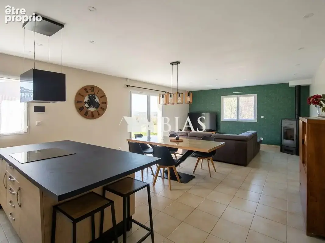 Maison 6 pièces 145 m² à vendre à Voiscreville (27520) - photo 2