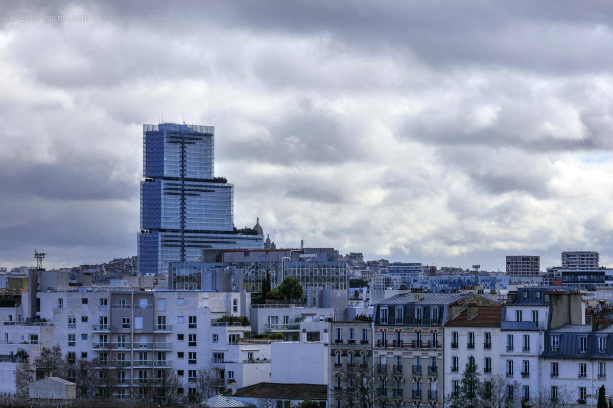 Appartement à LEVALLOIS-PERRET