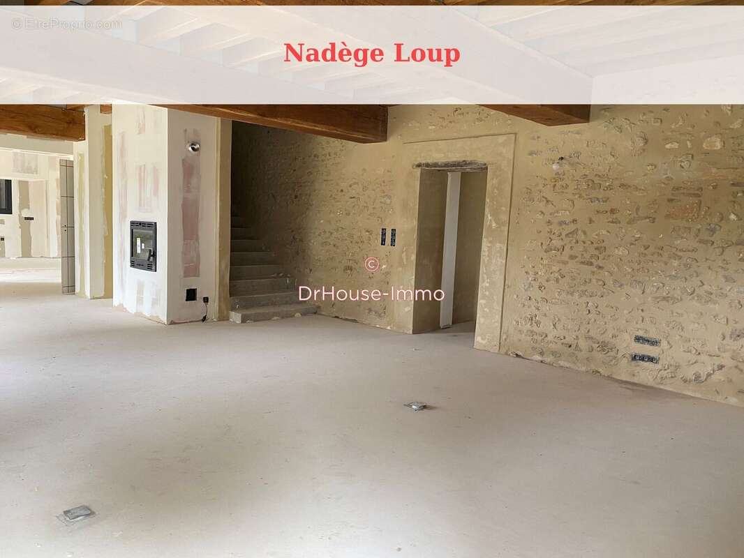 Maison 310 m² à Sainte-Colombe-Sur-Loing  - photo 32