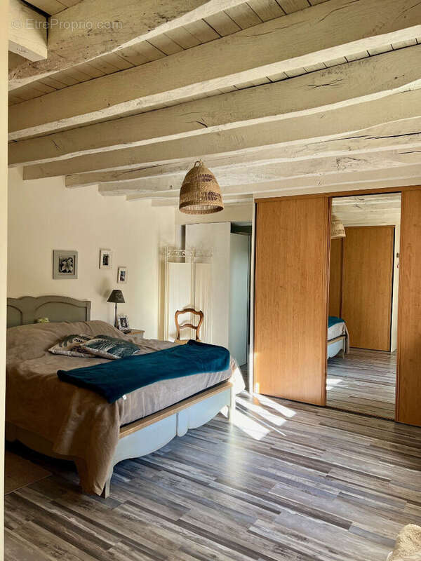 Maison à PARCAY-MESLAY