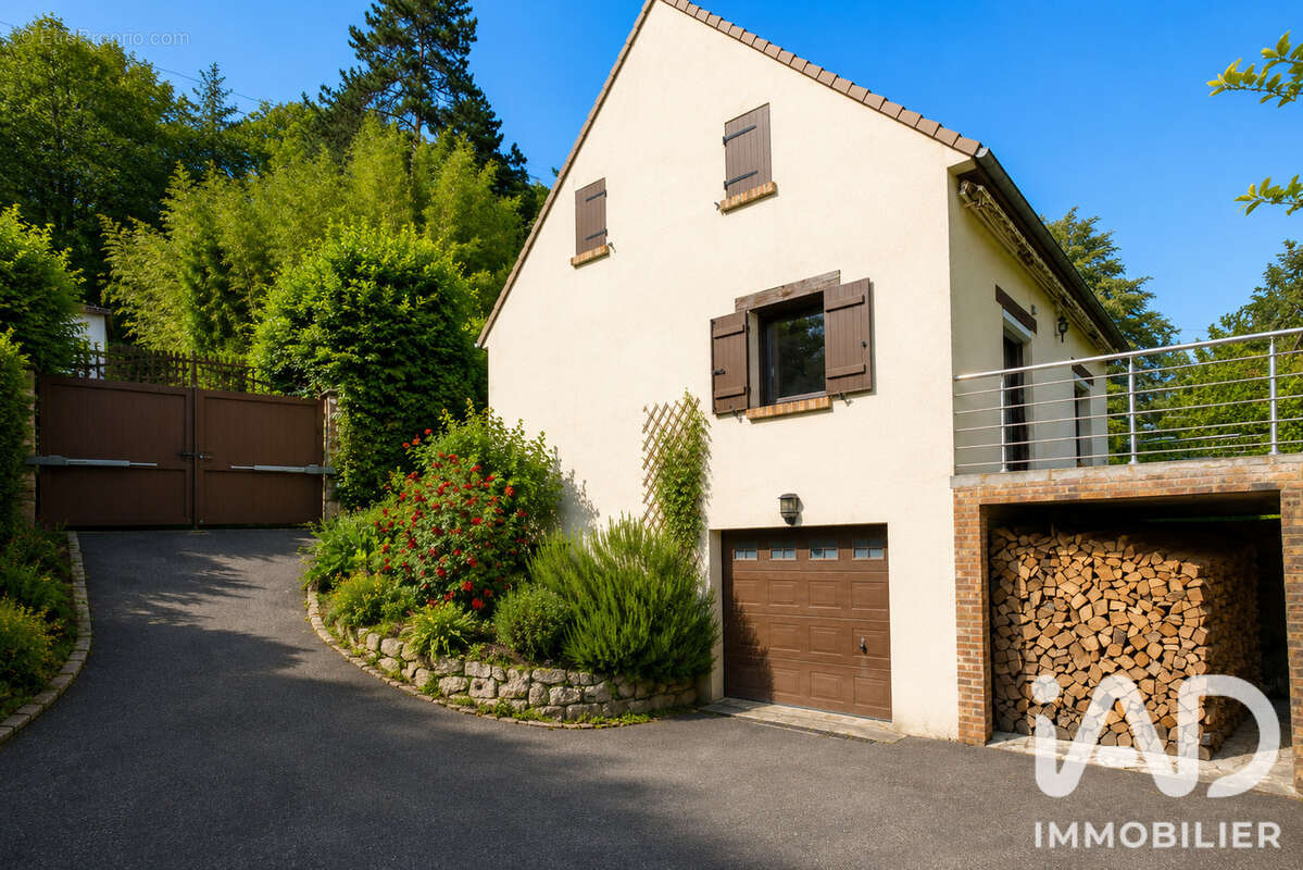 Photo 2 - Maison à CHAMPAGNE-SUR-OISE