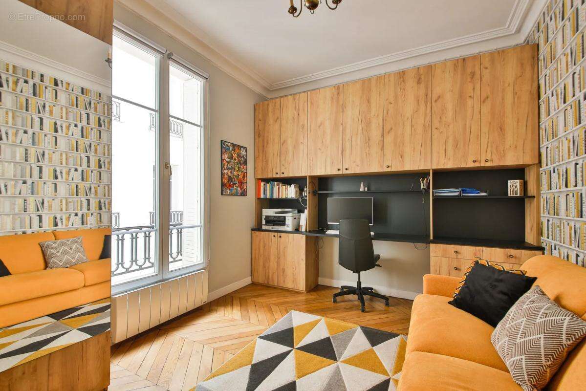 Appartement à NEUILLY-SUR-SEINE