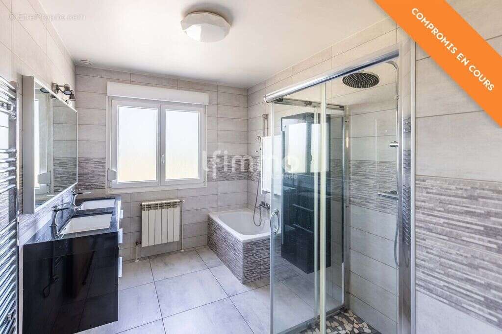 Sous Compromis : Maison Individuelle, Familiale, en pleine campa - photo 8