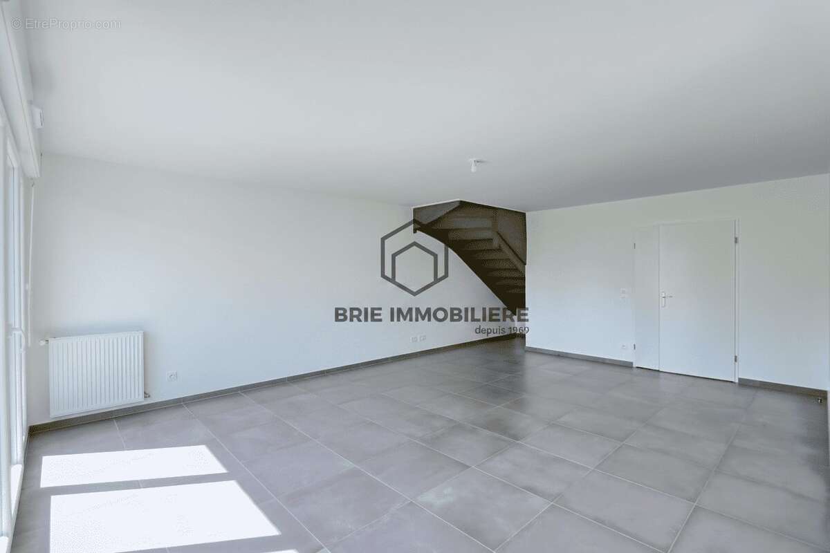 Maison 125 m² à Mennecy  - photo 5