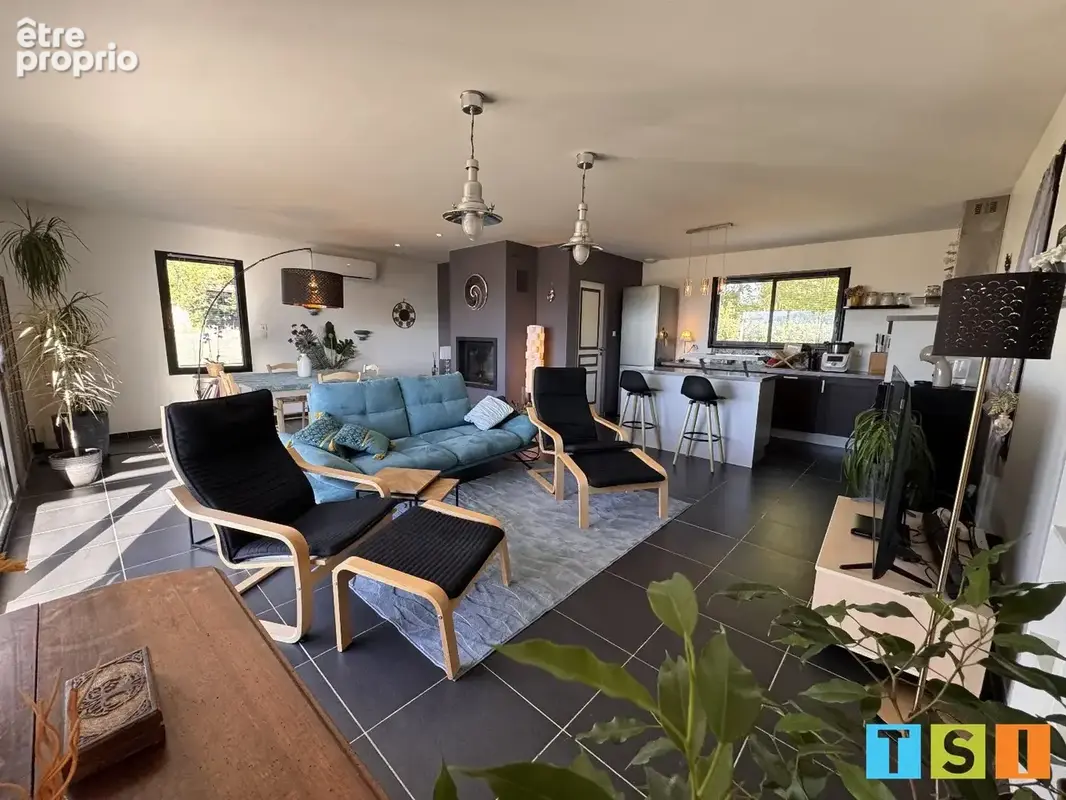 Maison de plain-pied avec vue sur les Pyrénées, grand garage et panneaux solaires - photo 7
