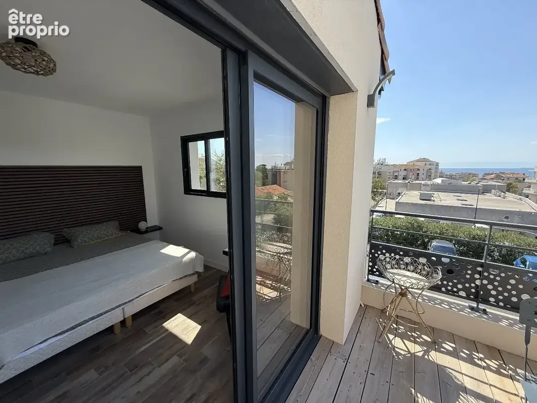 Villa contemporaine récente avec piscine et vue mer à la Corniche - photo 9