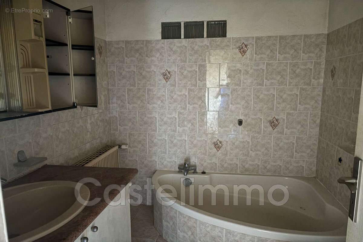 Maison à CASTELSARRASIN