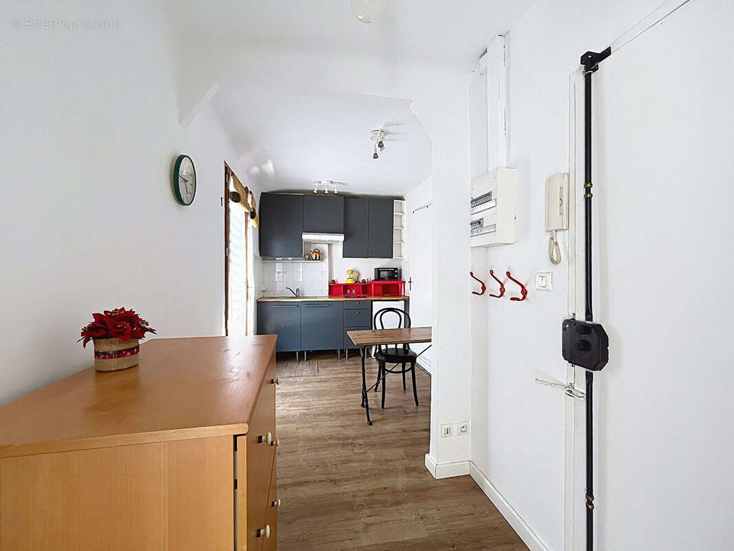 Appartement à MARSEILLE-2E