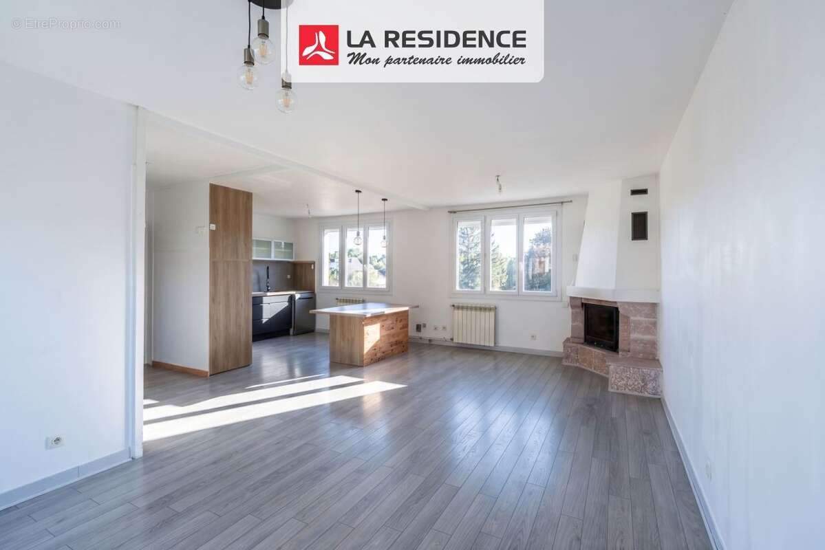 Maison 108 m² à Saint-Marcel-Les-Valence  - photo 3