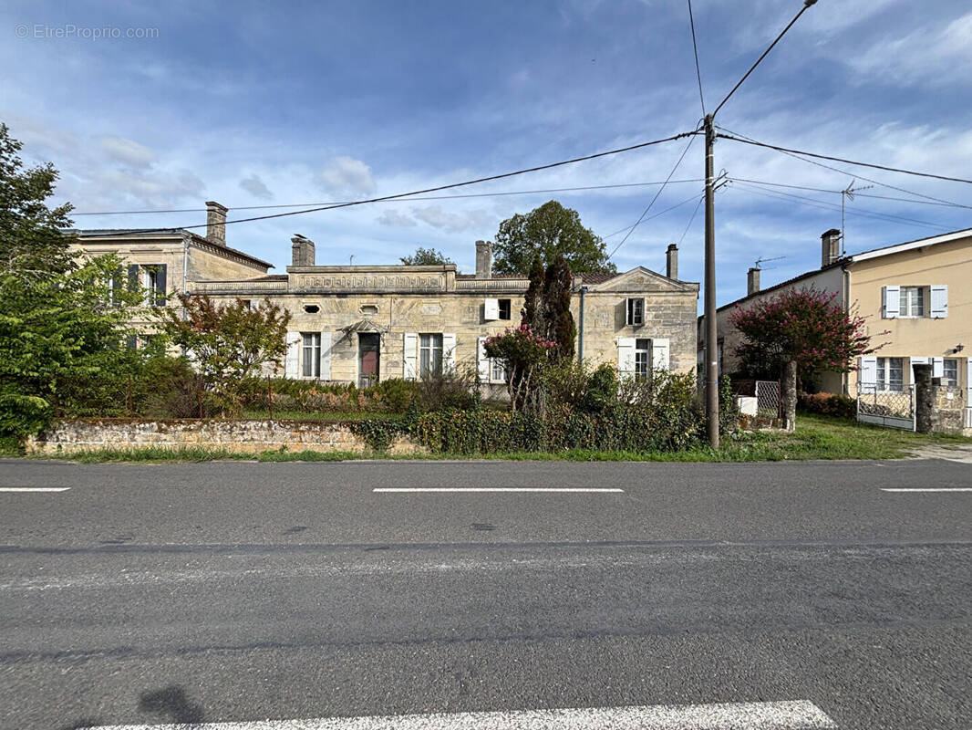 Maison à SAINT-DENIS-DE-PILE