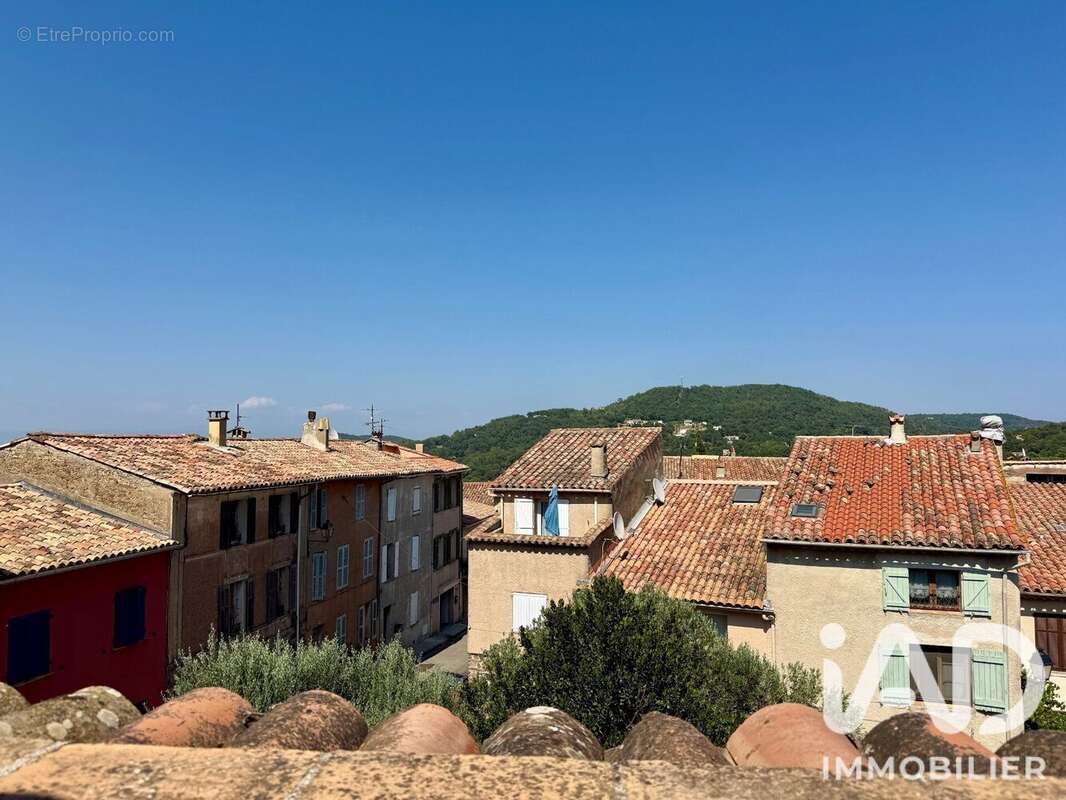 Maison 75 m² à La Garde-Freinet  - photo 2