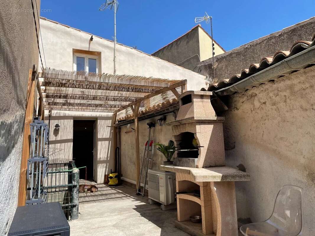 Maison à ALIGNAN-DU-VENT