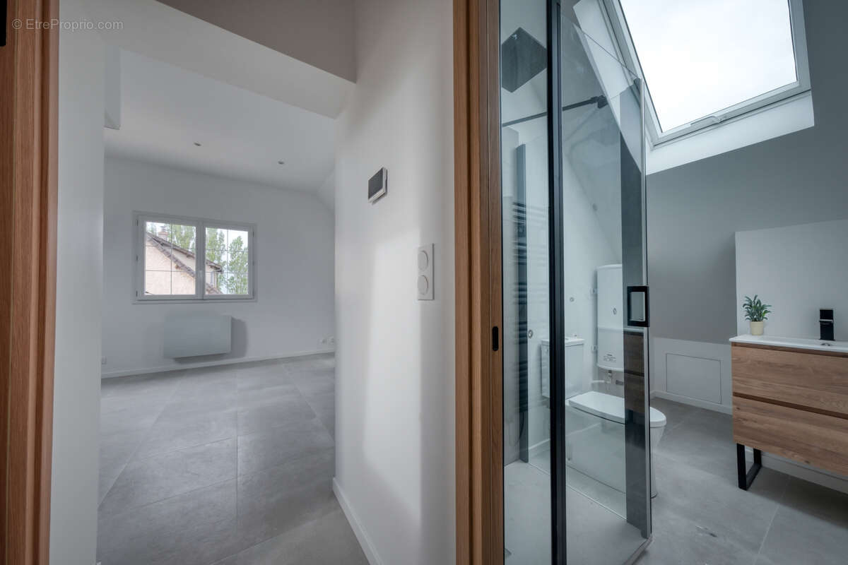 Appartement à LIMOURS