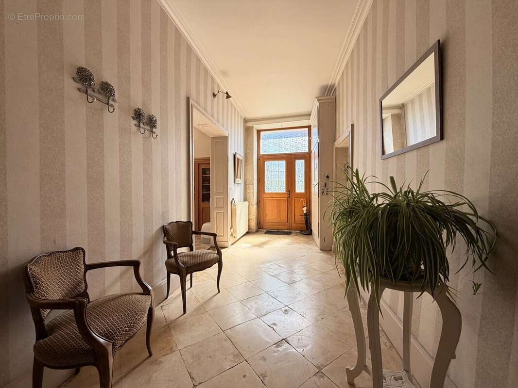Coup de cœur : maison en pierre pleine de charme au cœur de Verteuil-sur-Charente - photo 5