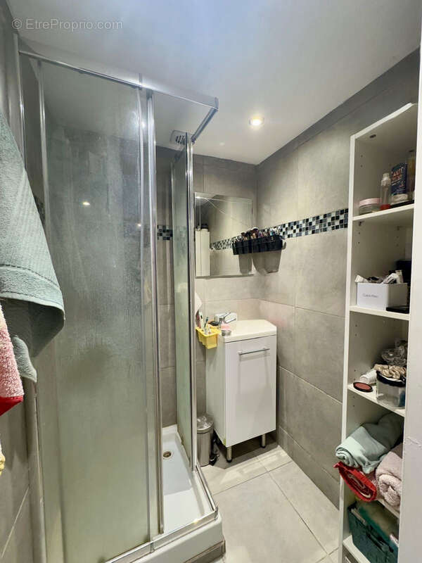 Appartement à MARSEILLE-6E