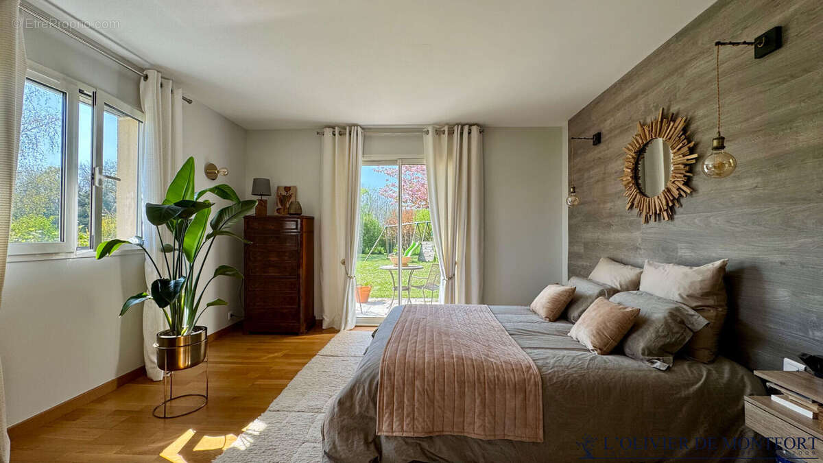 Maison à MONTFORT-L&#039;AMAURY