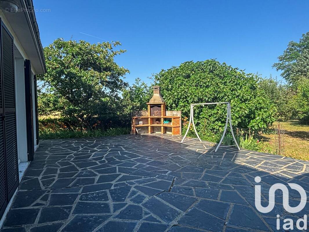 Photo 1 - Maison à CORBEILLES