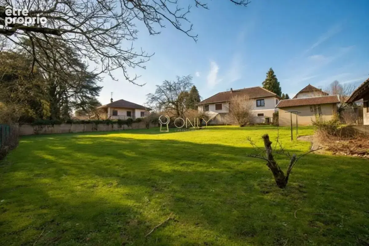 Neuville-sur-Saône Terrain 963m² - photo 3