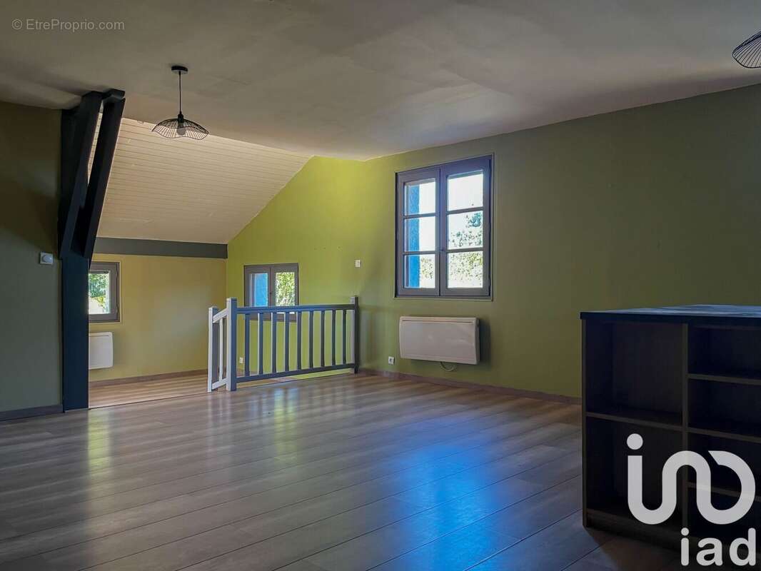 Photo 8 - Maison à ROUSSENNAC