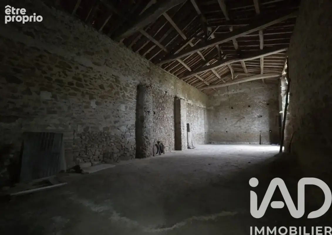 Photo 1 - Maison à SAINT-PIERRE-DES-ECHAUBROGNES