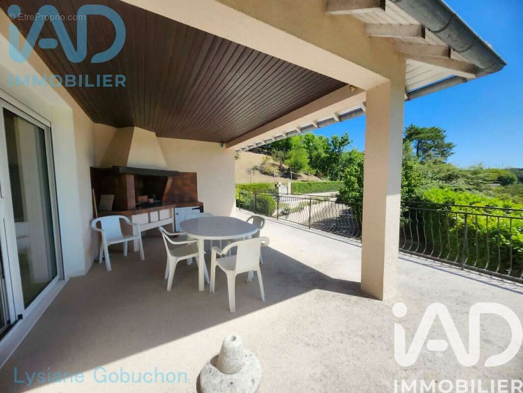Maison 172 m² à Mareuil  - photo 3
