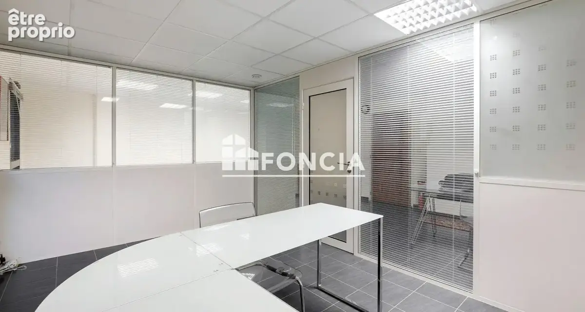 local professionnel en centre ville d'ANTONY - photo 5
