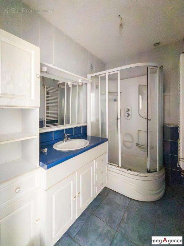 Appartement à FOUGERES