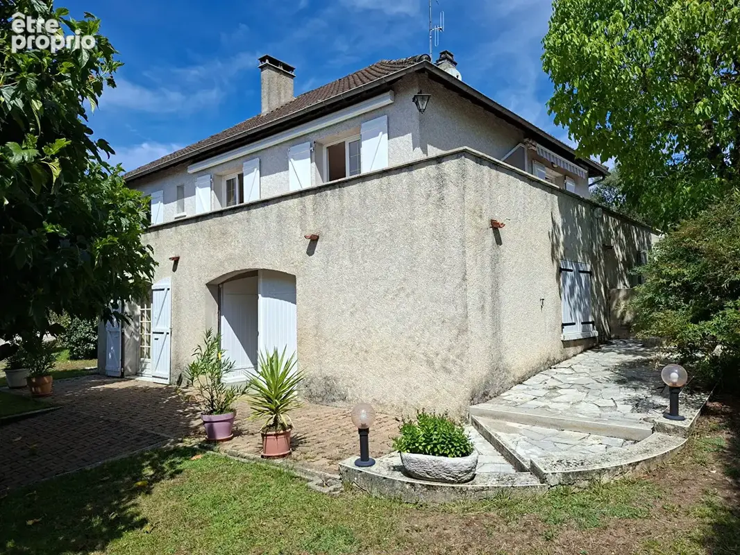 Villa avec piscine à 2 minutes des commodités - photo 19