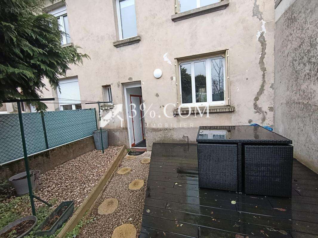 Maison à DAMELEVIERES