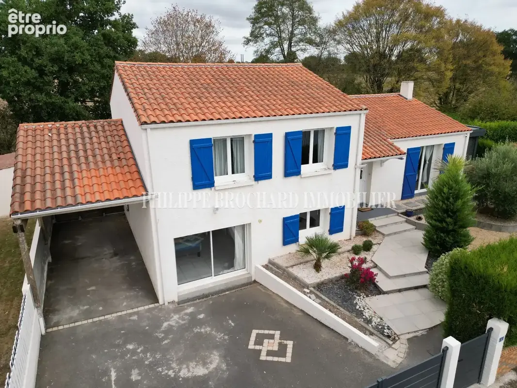 Maison 8 pièces 143 m² à vendre à Le Poire-Sur-Vie (85170) - photo 4