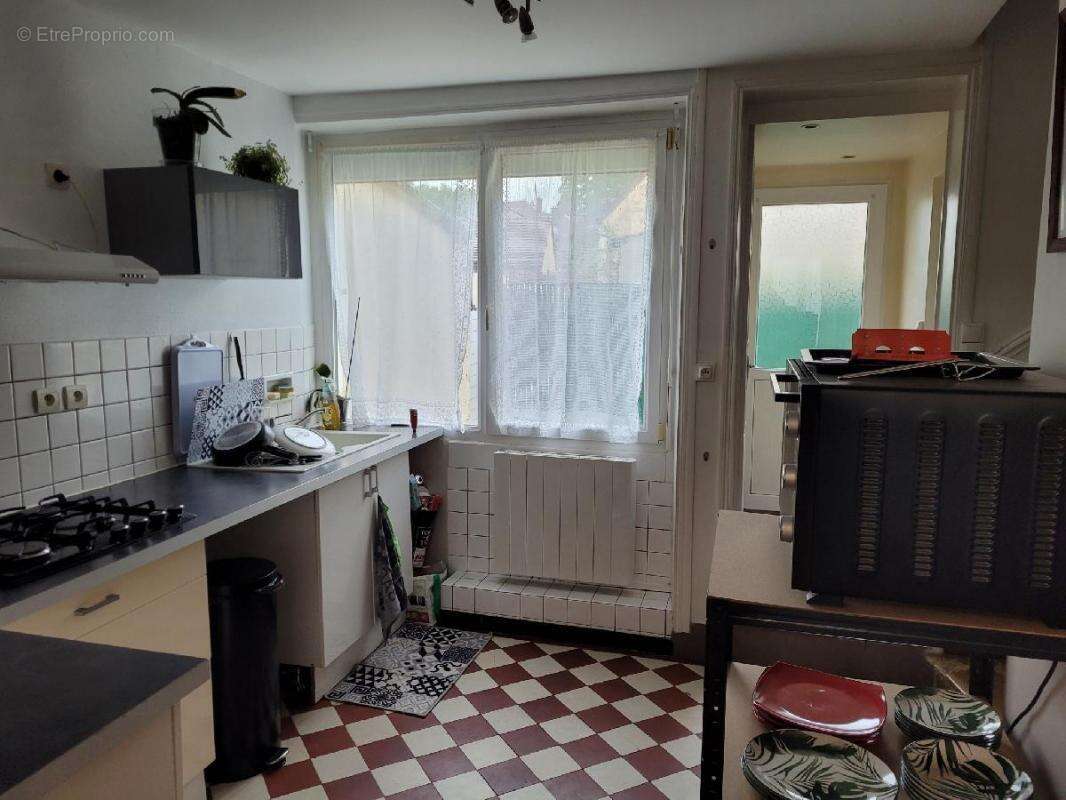 Maison à CONDE-SUR-HUISNE